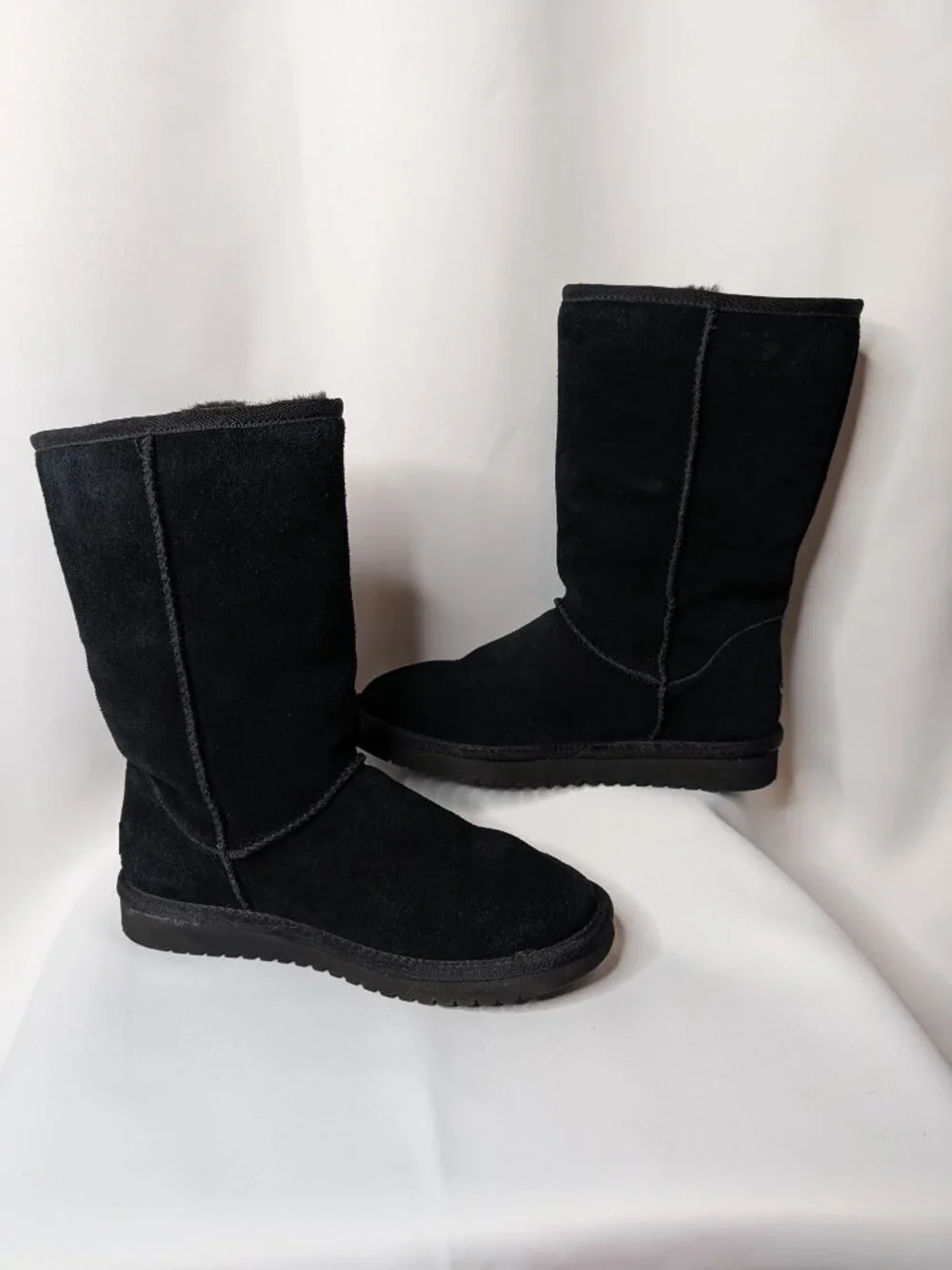 Kookaburra by UGG Victoria Tall Black Suede Bow Boots - size 7